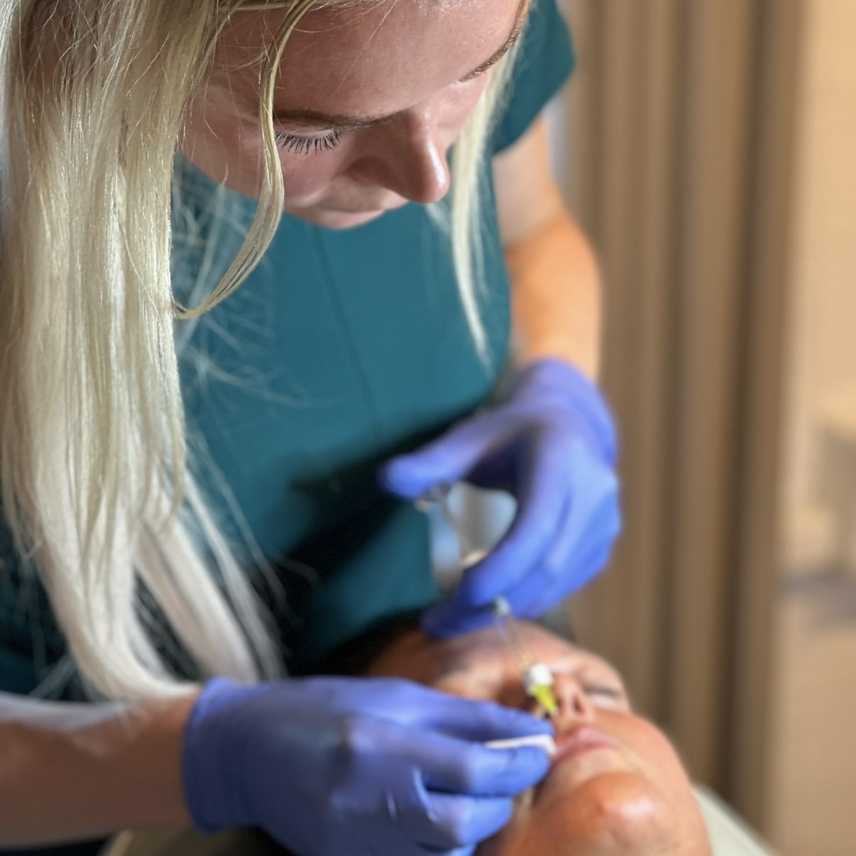 Fillers behandling Odense hos Fyrsterling Clinic